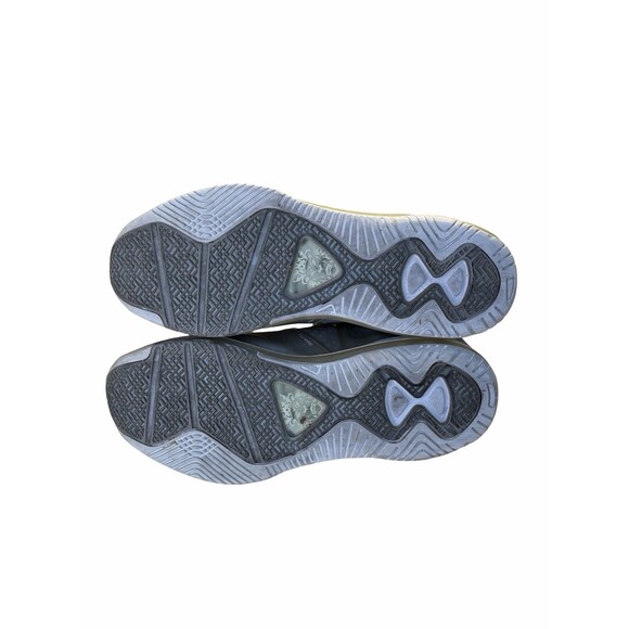 Nike LeBron VIII 8 V2 Low Wolf Grey Silver Basketball Shoes Men’s 12 Sneakers main image 4